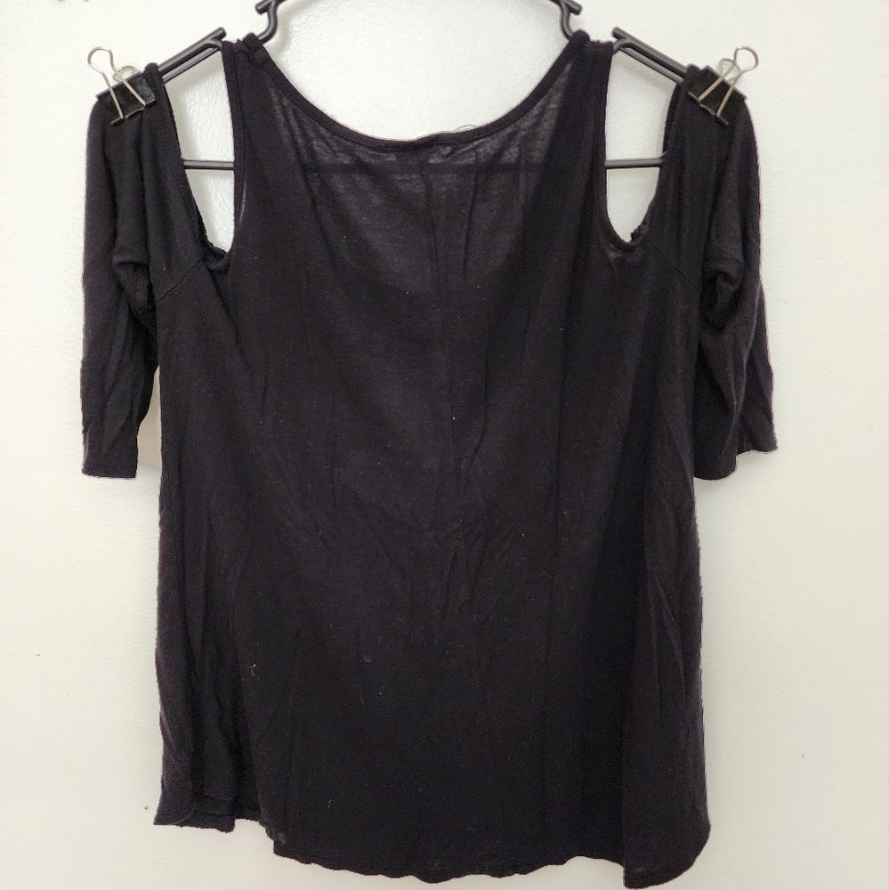 Cold Shoulder Top - Picture 2 of 3